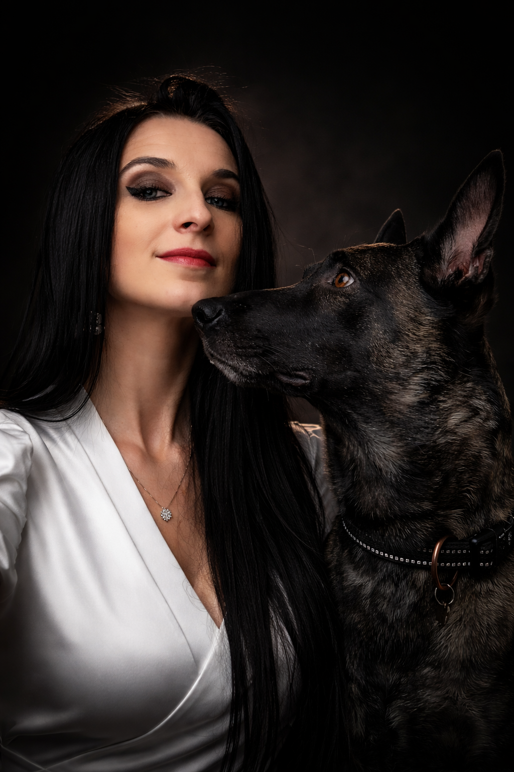 Contacta Equipo Maestro de My Mafia